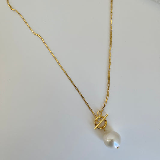 Ston Pearl Drop Necklace